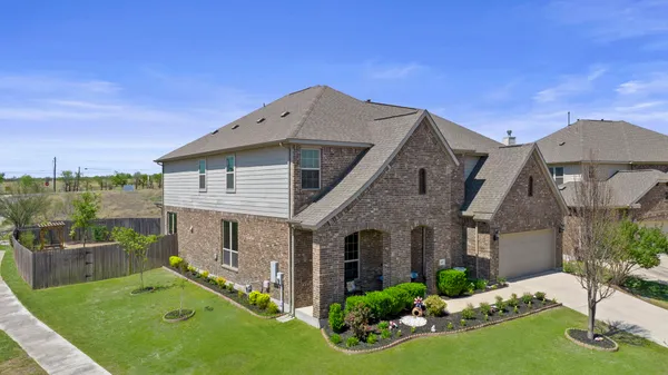 $649,000 | 109 Wake Grove, Buda, TX 78610