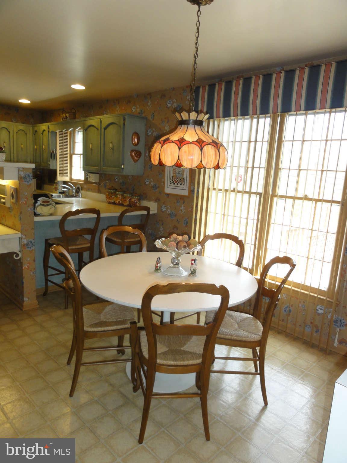 1340 Winding Waye Lane Silver Spring, MD 20902 - Photo 12 of 25 Breakfast area
