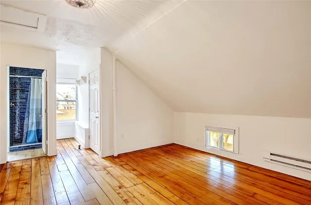 $1,600 | 21 Brewster Street, Unit 3, Pawtucket, RI 02860