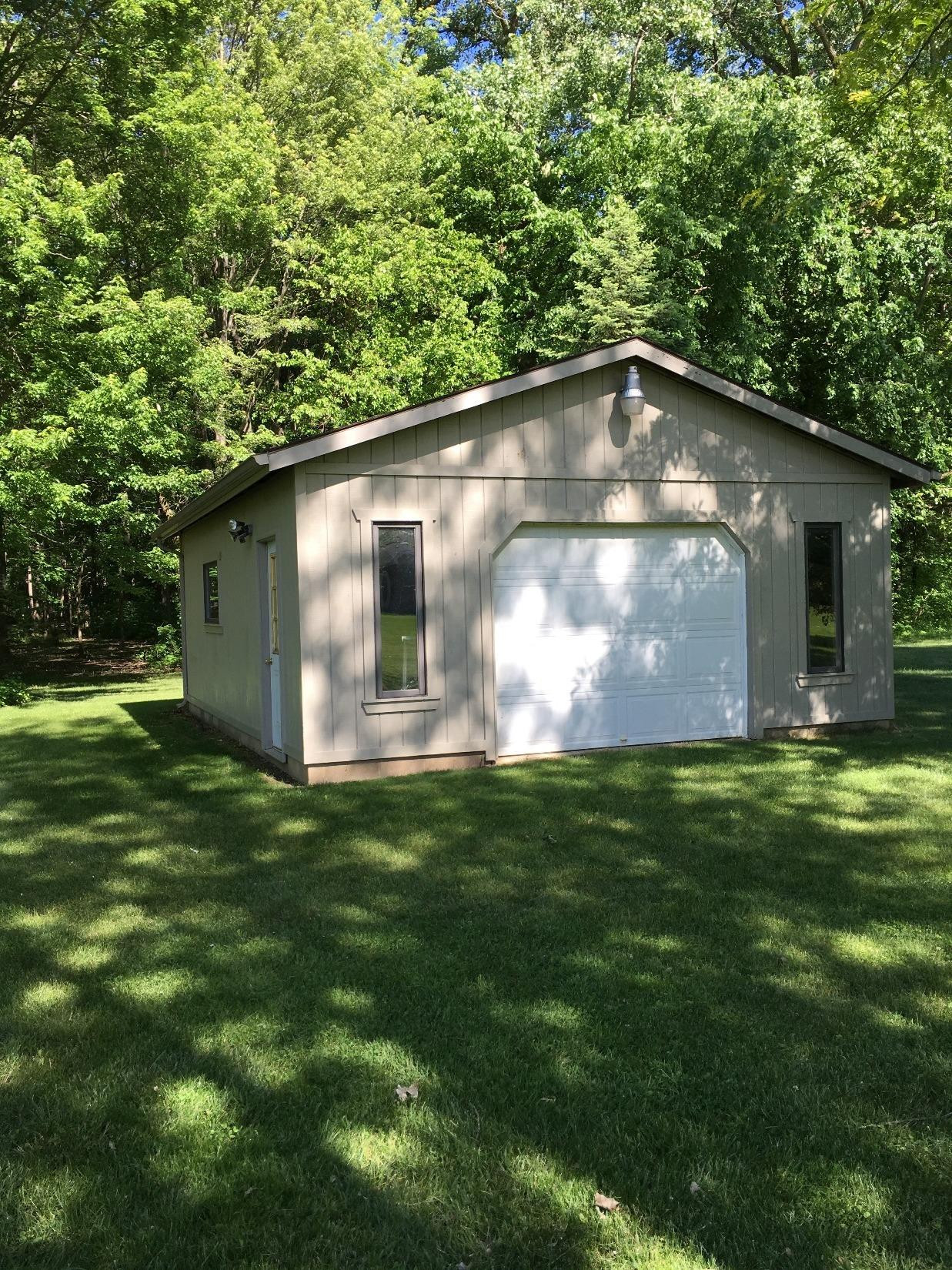 12938 Maxwell Road Carleton, MI 48117 - Photo 3 of 23 Photo 3