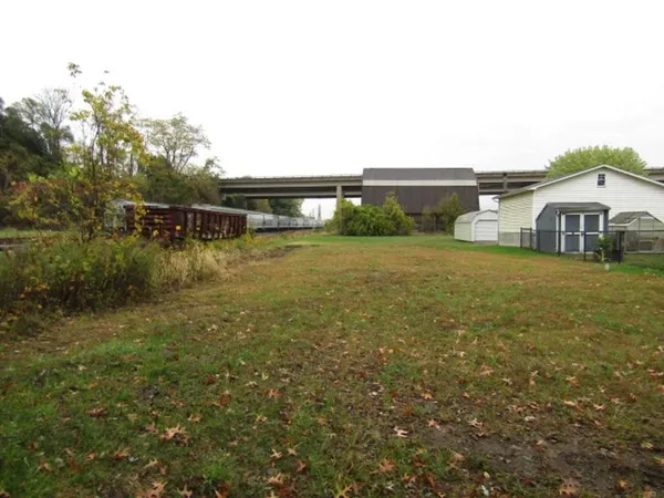 $3,500 | 203 East Madison Avenue, New Castle, PA 16102