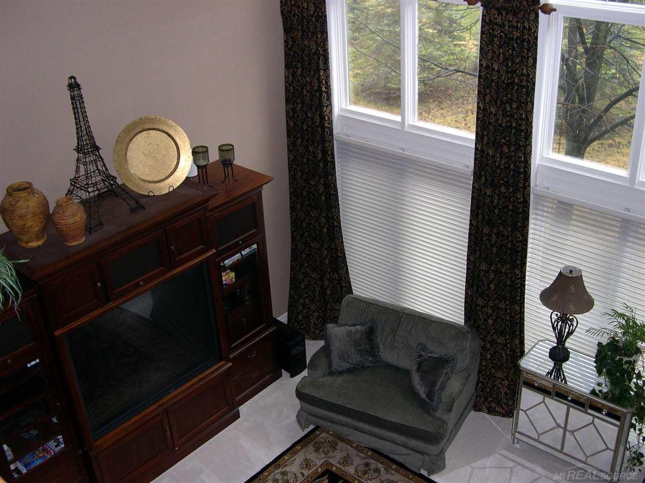 2062 Mapleridge Road Rochester Hills, MI 48309 - Photo 17 of 35