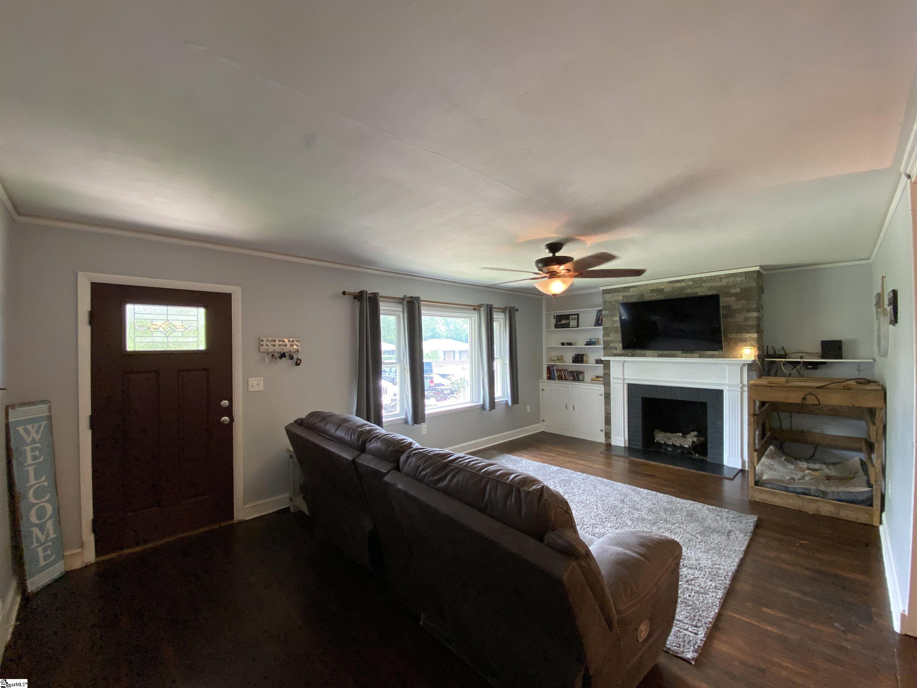 515 Smithmore Street Anderson, SC 29621 - Photo 4 of 26