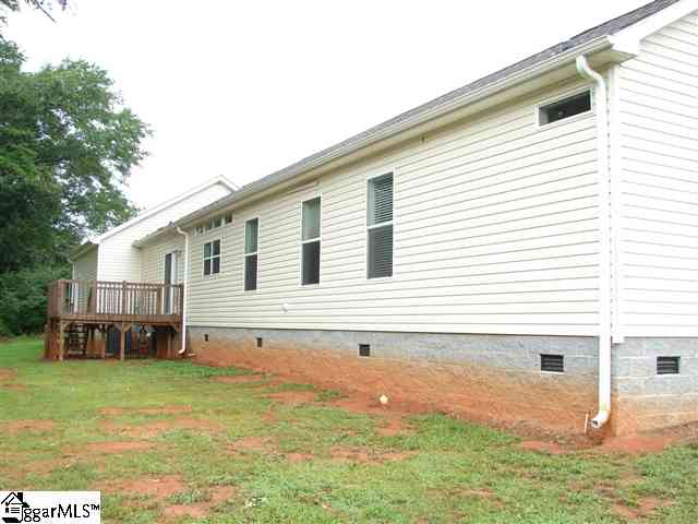 1020 Circle Road Easley, SC 29642 - Photo 2 of 25 Gallery Image 2