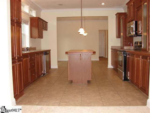 1020 Circle Road Easley, SC 29642 - Photo 7 of 25 Gallery Image 7