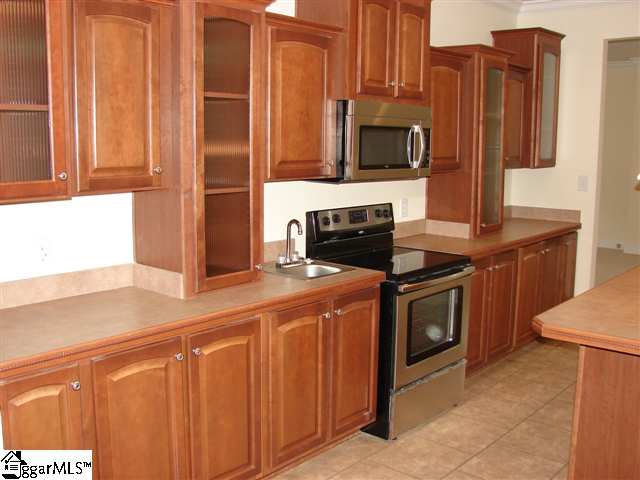1020 Circle Road Easley, SC 29642 - Photo 9 of 25 Gallery Image 9