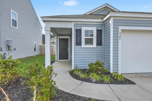 $329,000 | 325 Coral Sunset Way, Summerville, SC 29486