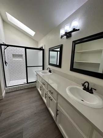 $2,300 | 6201 North West Avenue, Fresno, CA 93711