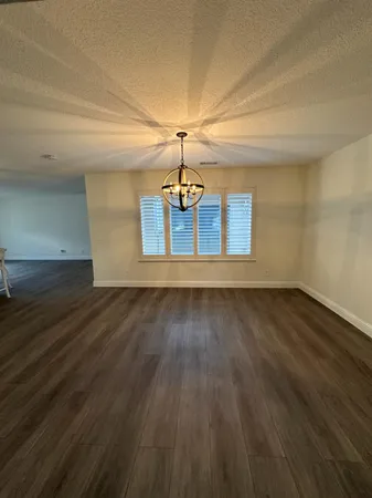 $2,300 | 6201 North West Avenue, Fresno, CA 93711