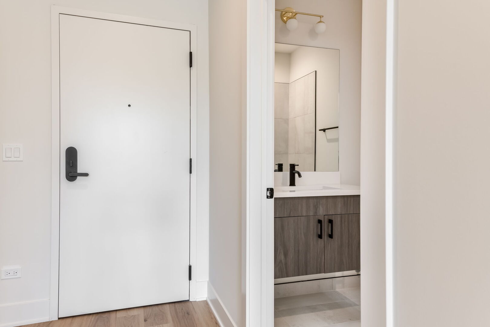 224 South Ashland Avenue, Unit 201 Chicago, IL 60607 - Photo 11 of 21
