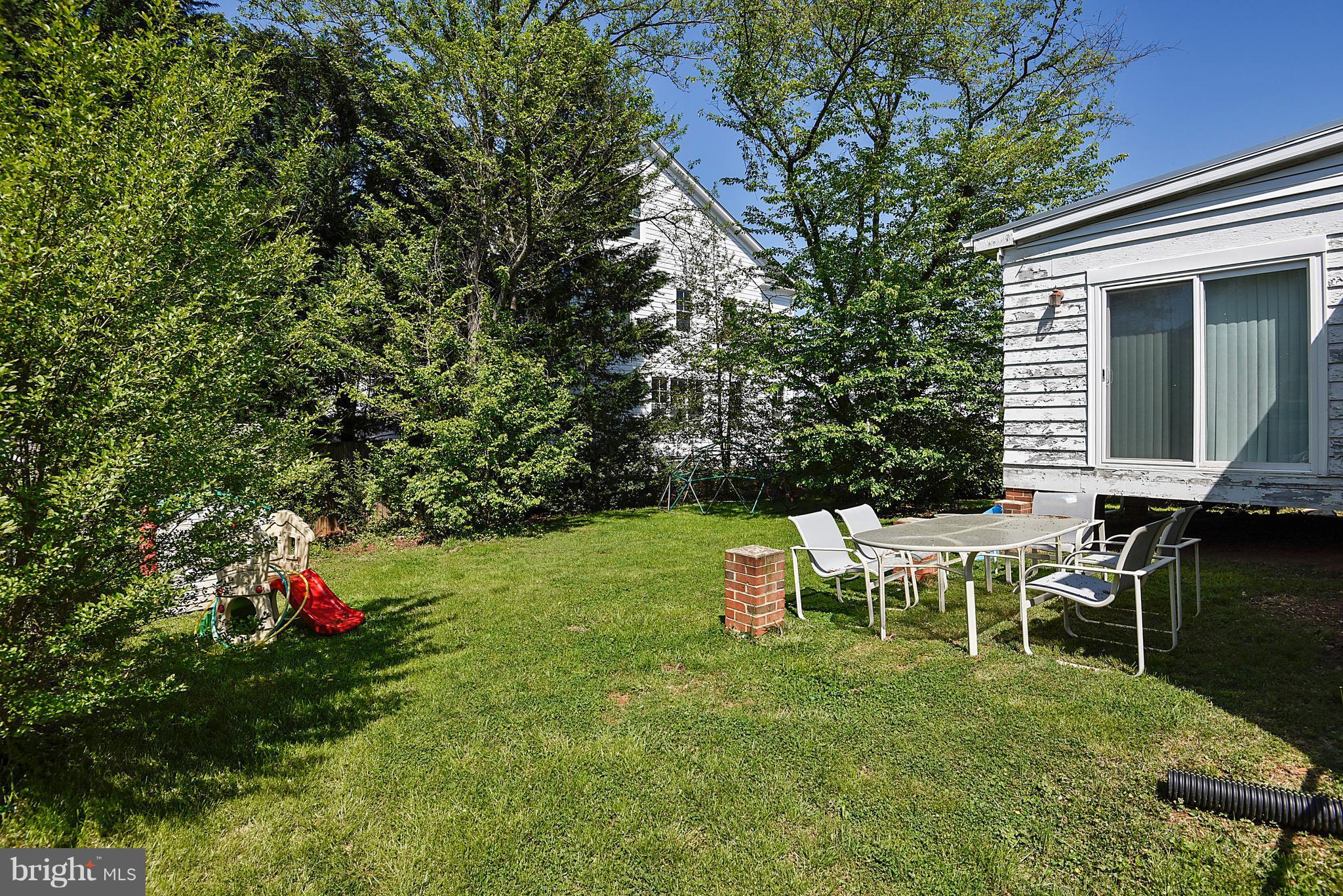 8716 Ridge Road Bethesda, MD 20817 - Photo 22 of 28 Lots of Room to Run About and Play!