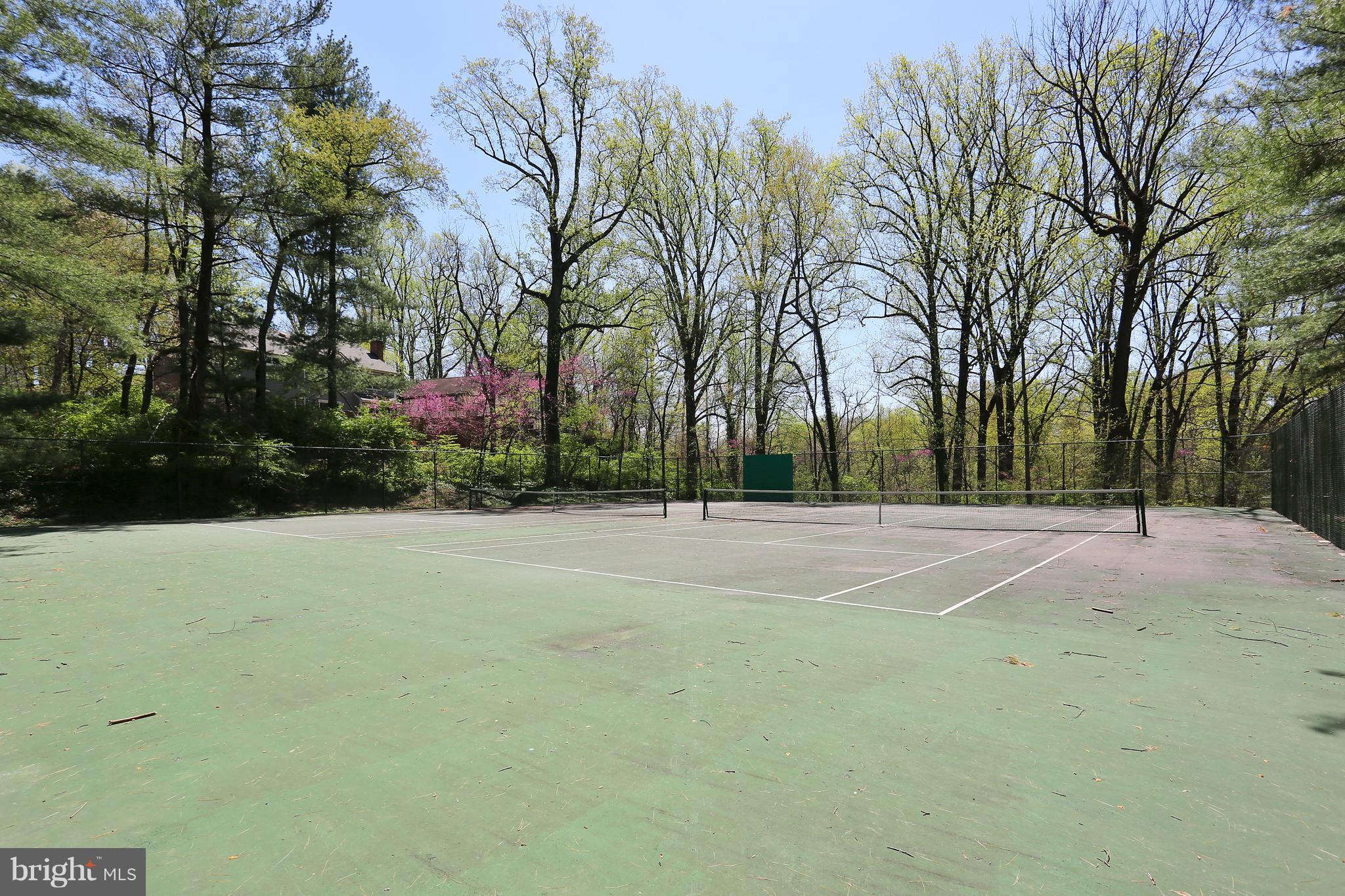 8716 Ridge Road Bethesda, MD 20817 - Photo 26 of 28 Community - Hillmead Tennis Courts