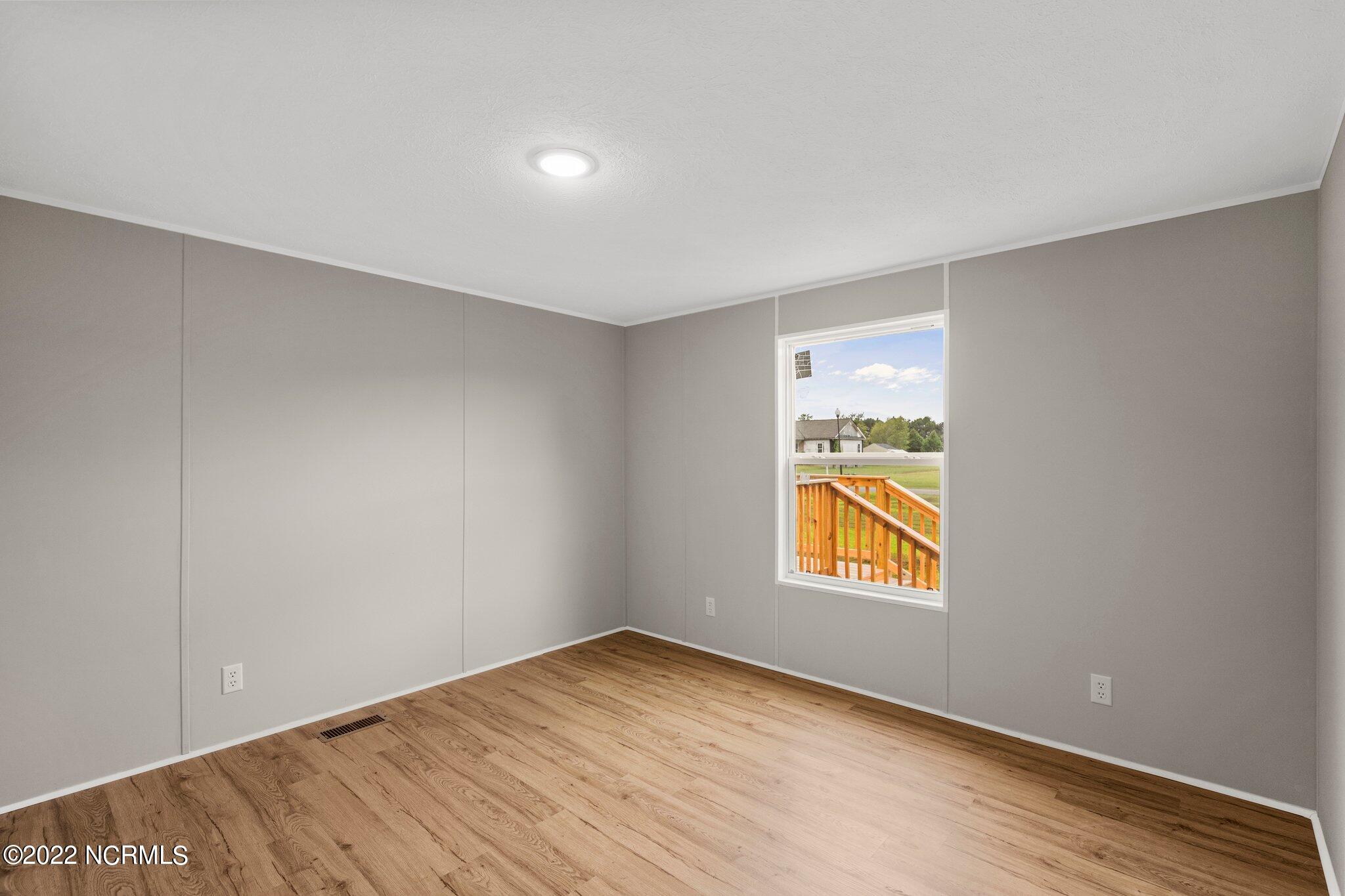 41 Turkey Creek Road Rocky Point, NC 28457 - Photo 19 of 52 45-web-or-mls-DSC00895