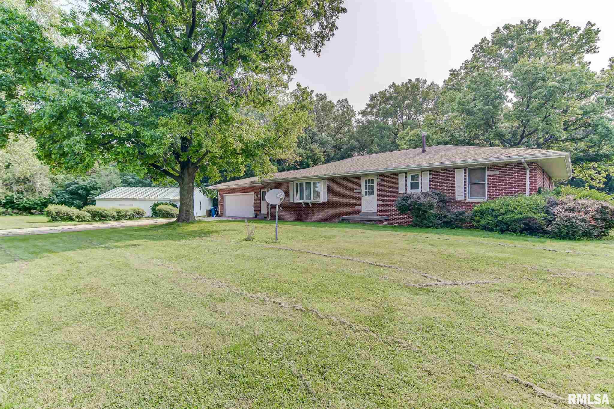 2744 Hedge Lane Road Springfield, IL 62707 - Photo 2 of 28