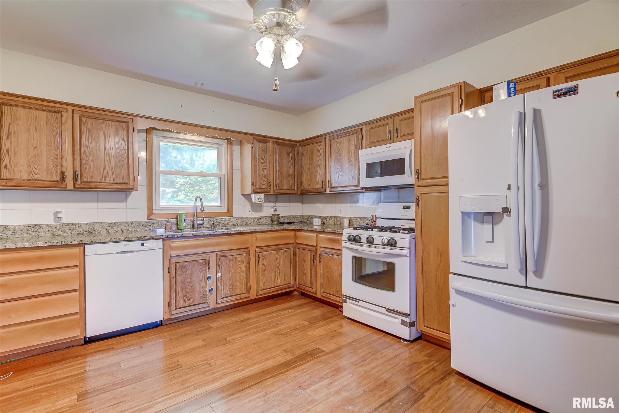 2744 Hedge Lane Road Springfield, IL 62707 - Photo 8 of 28