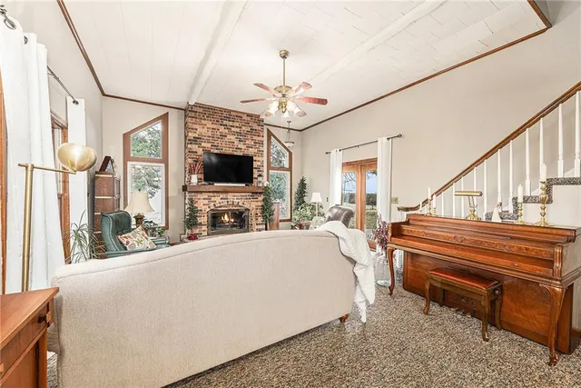 $615,000 | 3479 Northeast Dixon Road, Turney, MO 64493