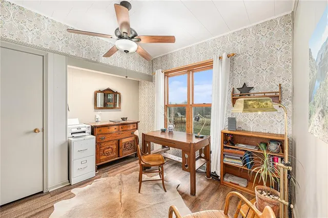 $615,000 | 3479 Northeast Dixon Road, Turney, MO 64493