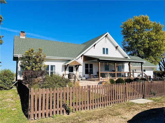 $615,000 | 3479 Northeast Dixon Road, Turney, MO 64493