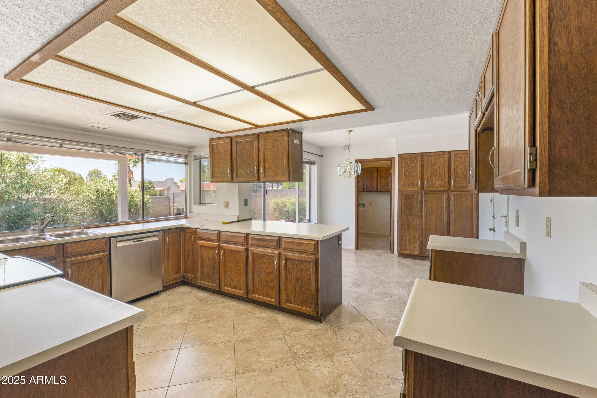 4535 East Redfield Road Phoenix, AZ 85032 - Photo 4 of 24 Spacious kitchen