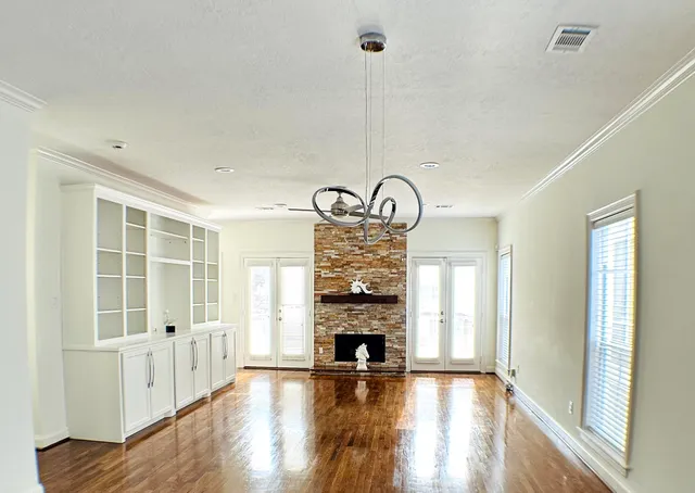 $3,350 | 913 Birdsall Street, Houston, TX 77007