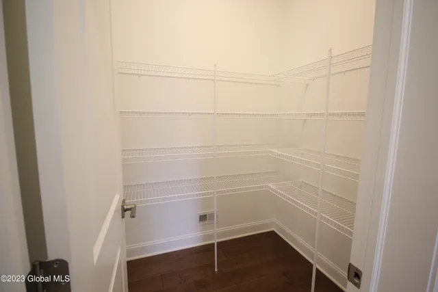 $653,000 | 7 Wyatt's Way, Clifton Park, NY 12065