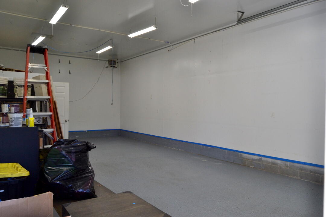 1471 Dowell Road Grants Pass, OR 97527 - Photo 27 of 31 Shop