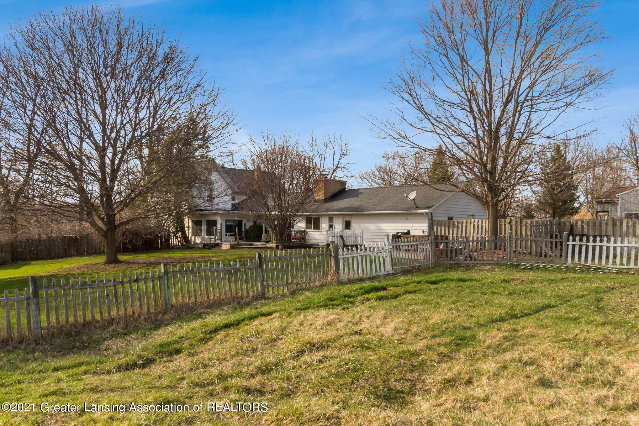15645 South Lowell Road Lansing, MI 48906 - Photo 36 of 49 IMG_4928