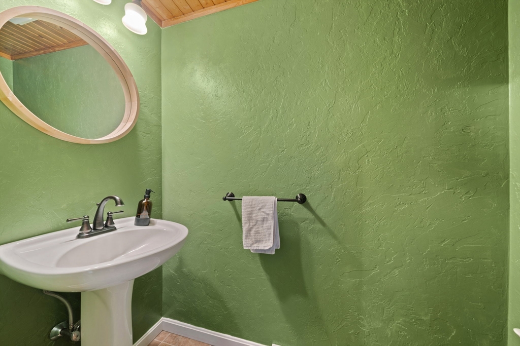 55 Minot Avenue, Unit 55 Wareham, MA 02571 - Photo 11 of 26
