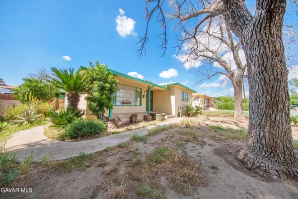$249,990 | 2709 Peerless Avenue, Bakersfield, CA 93308