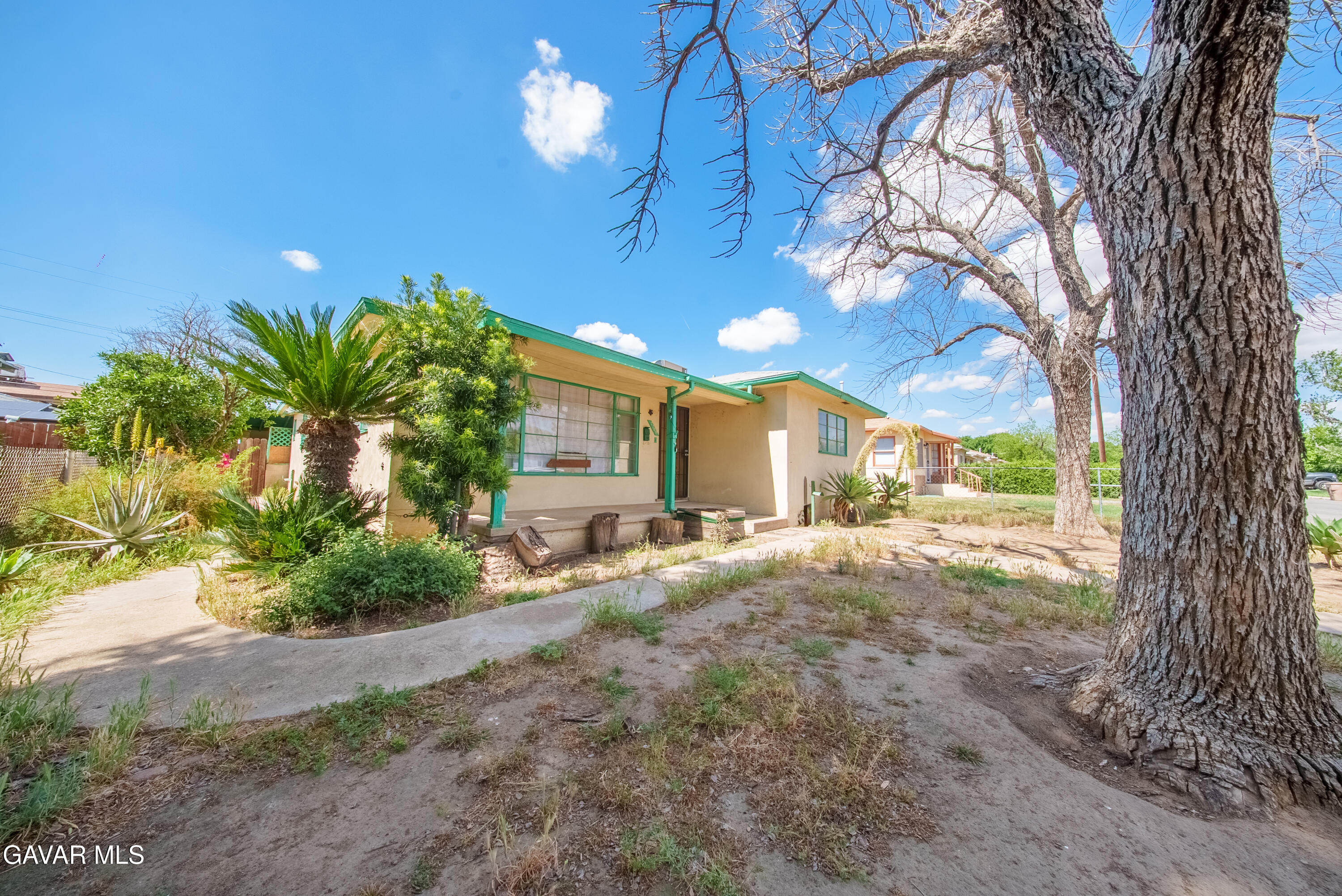 2709 Peerless Avenue Bakersfield, CA 93308 - Photo 1 of 16 JPP02395-HDR