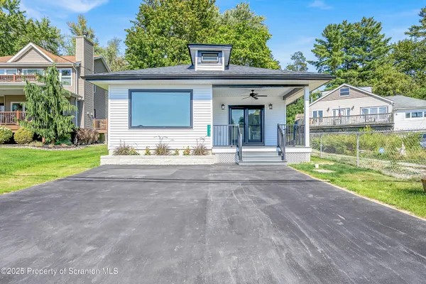 $595,000 | 1262 Lake Road, Lake Winola, PA 18419