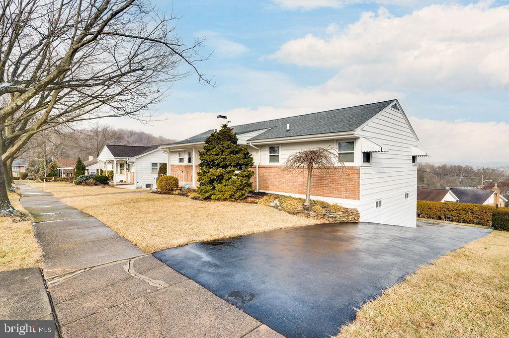 418 Mitti Road Reading, PA 19607 - Photo 30 of 36
