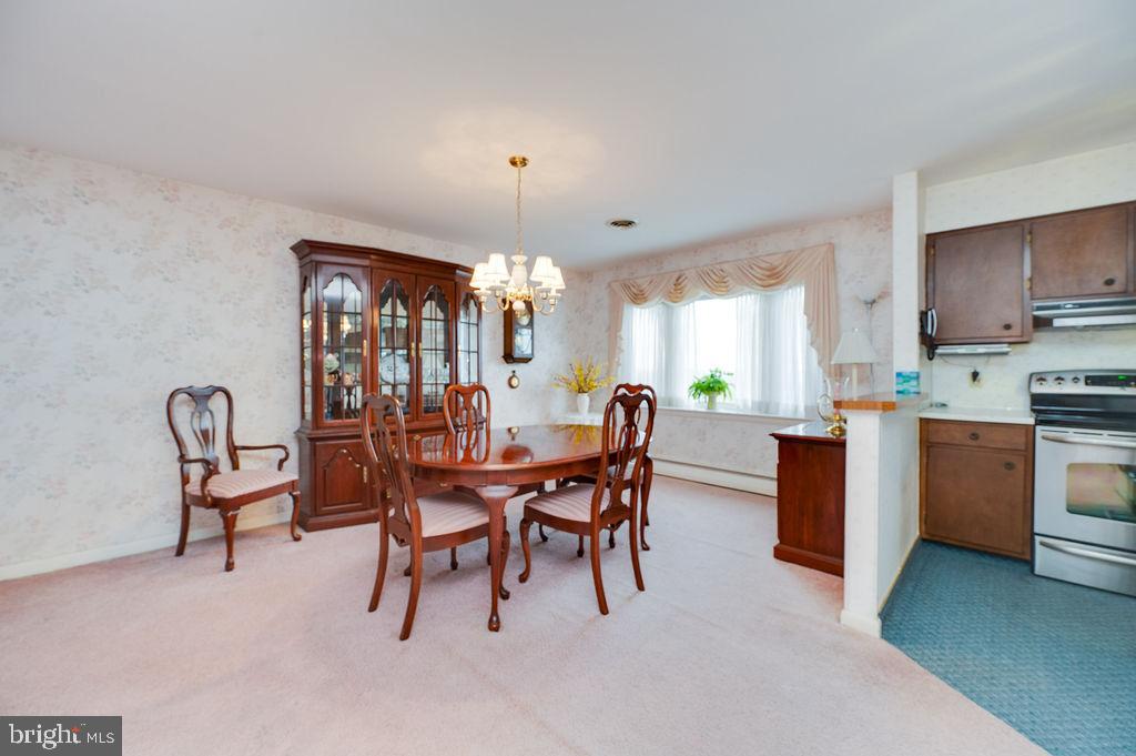 418 Mitti Road Reading, PA 19607 - Photo 7 of 36