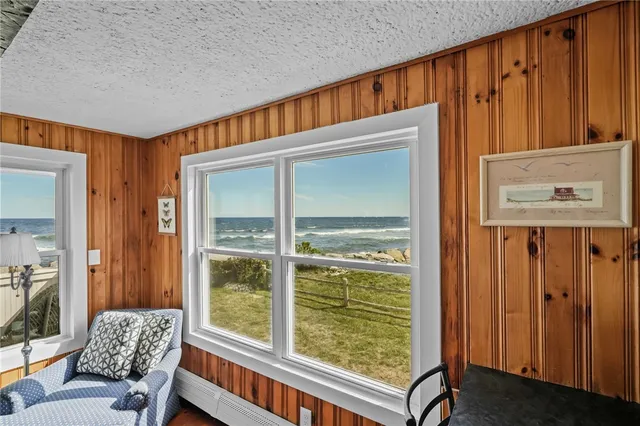 $2,850 | 28 Glenwood Avenue, Narragansett, RI 02882