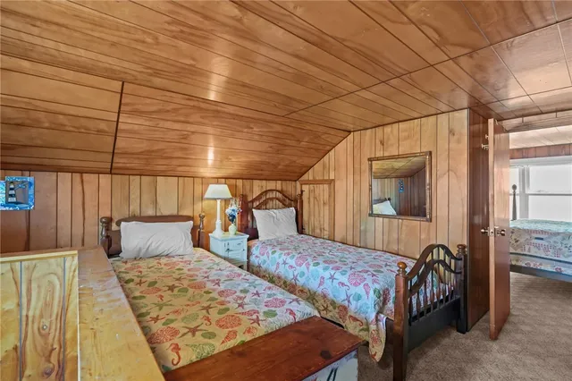 $2,850 | 28 Glenwood Avenue, Narragansett, RI 02882