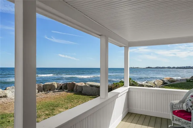 $2,850 | 28 Glenwood Avenue, Narragansett, RI 02882