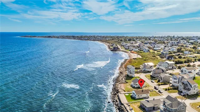 $2,850 | 28 Glenwood Avenue, Narragansett, RI 02882