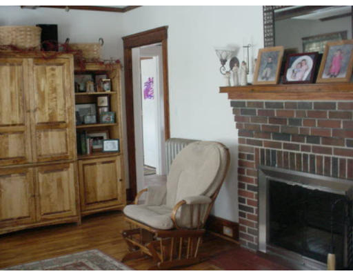 33 Guild Road Worcester, MA 01602 - Photo 4 of 14 Gallery Image 4