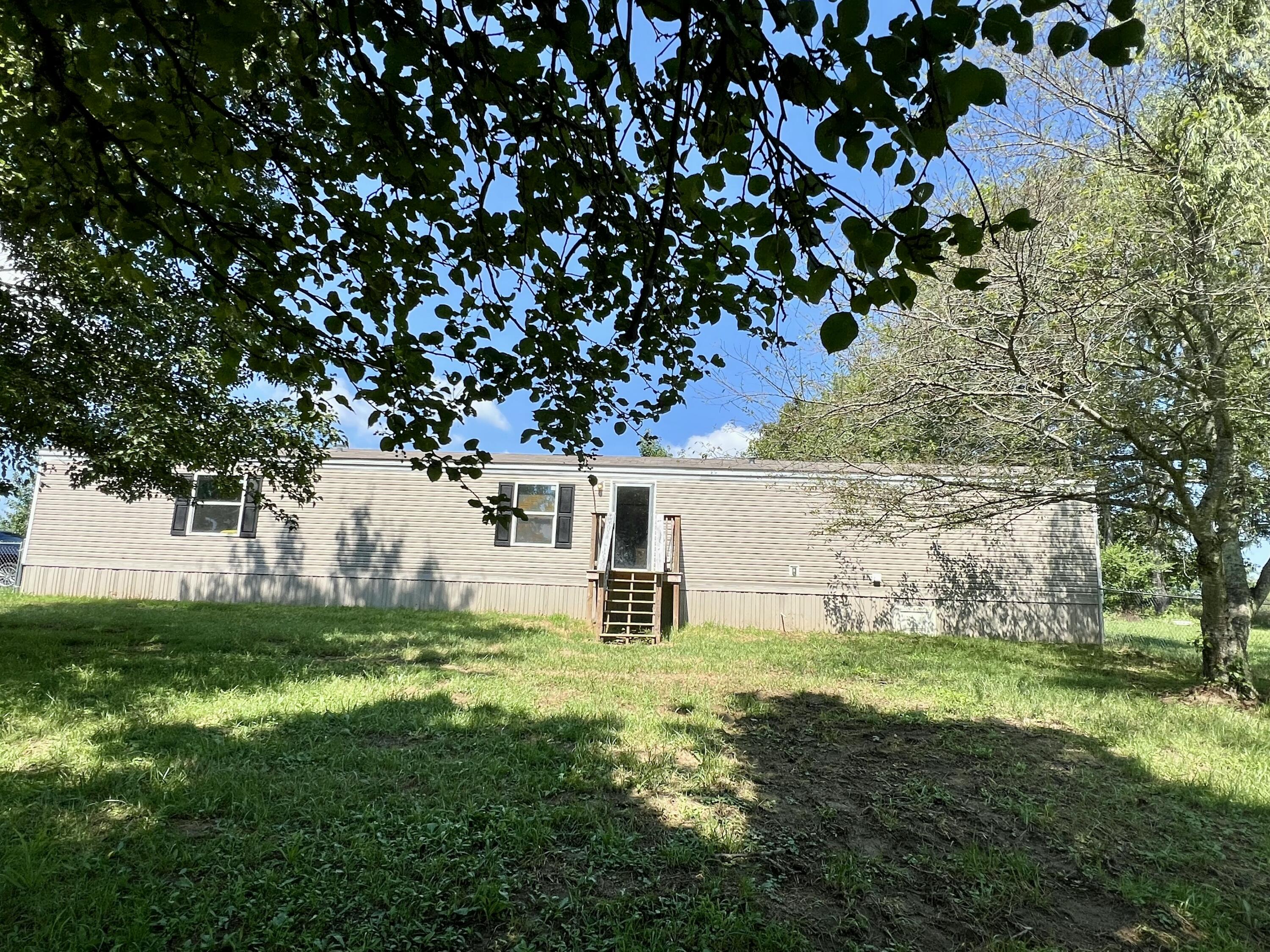 92 Doyle Flds Road East Bernstadt, KY 40729 - Photo 25 of 29 IMG_8319