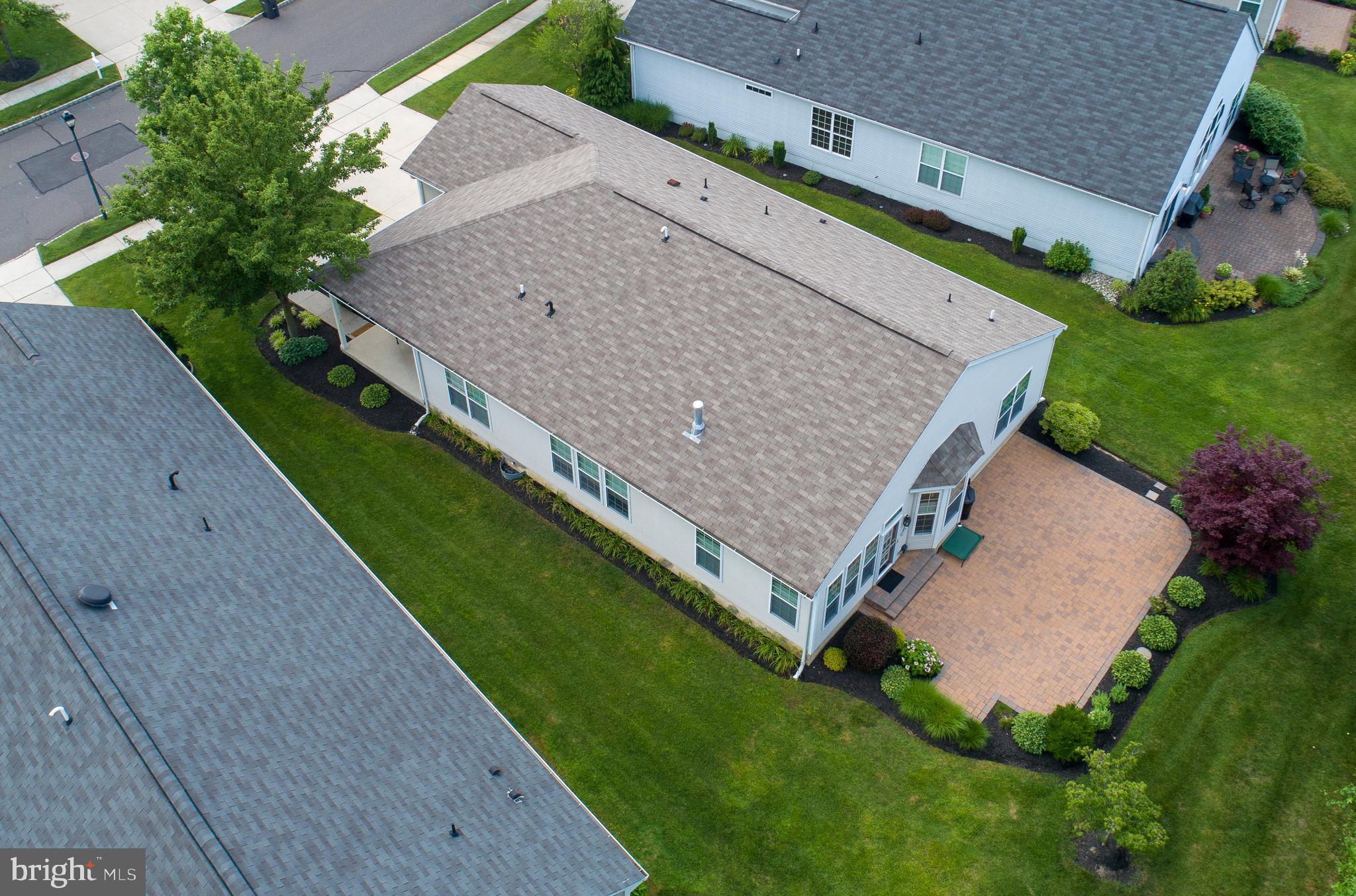 10 Danbury Road Swedesboro, NJ 08085 - Photo 32 of 35 Out-cove on Paver Patio for Grill.