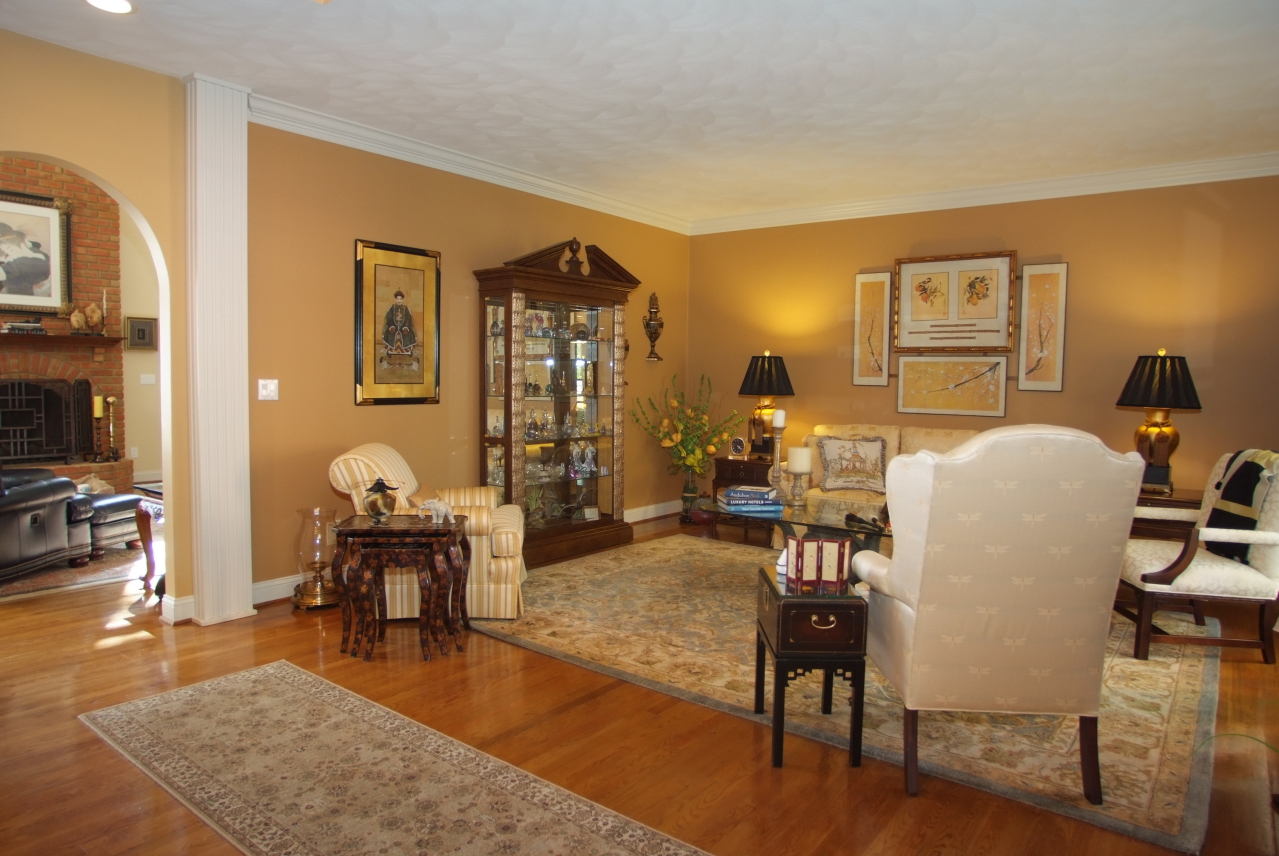 5324 Fox Ridge Road Southwest Roanoke, VA 24018 - Photo 4 of 23 DSCF0835
