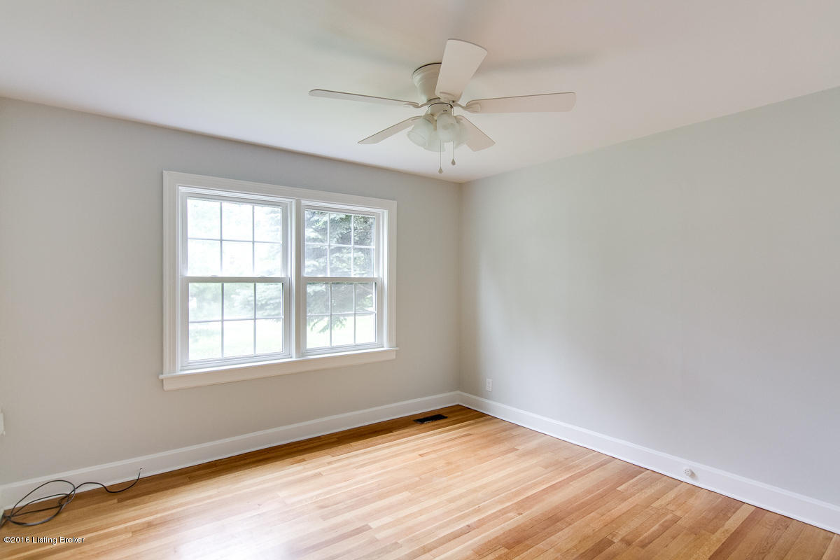 2717 Ralph Avenue Louisville, KY 40216 - Photo 22 of 39 2717 Ralph Ave-24