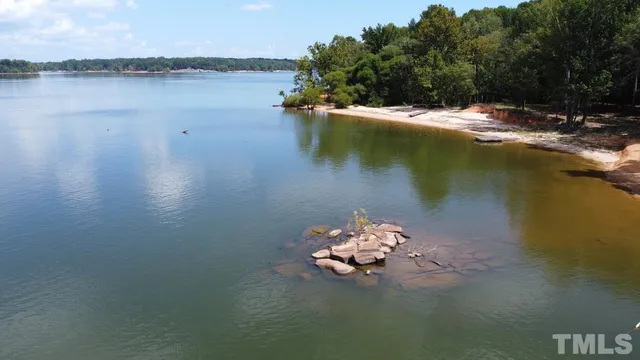 a view of a lake from a yard