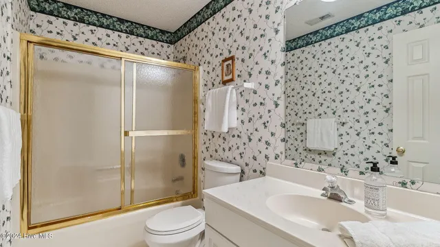 $429,900 | 6 Chalford Place, Pinehurst, NC 28374