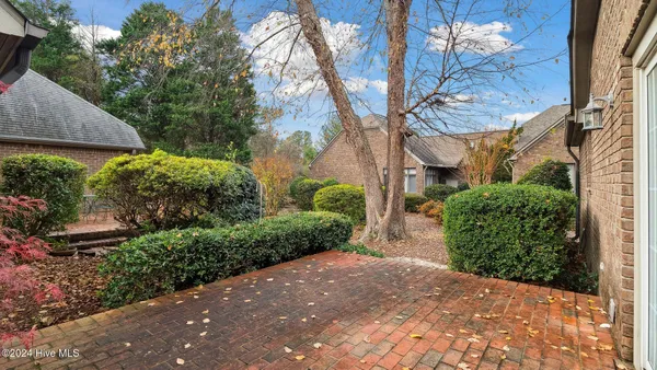 $409,900 | 6 Chalford Place, Pinehurst, NC 28374