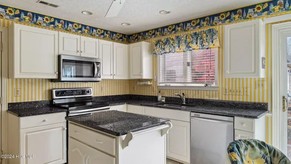 $409,900 | 6 Chalford Place, Pinehurst, NC 28374