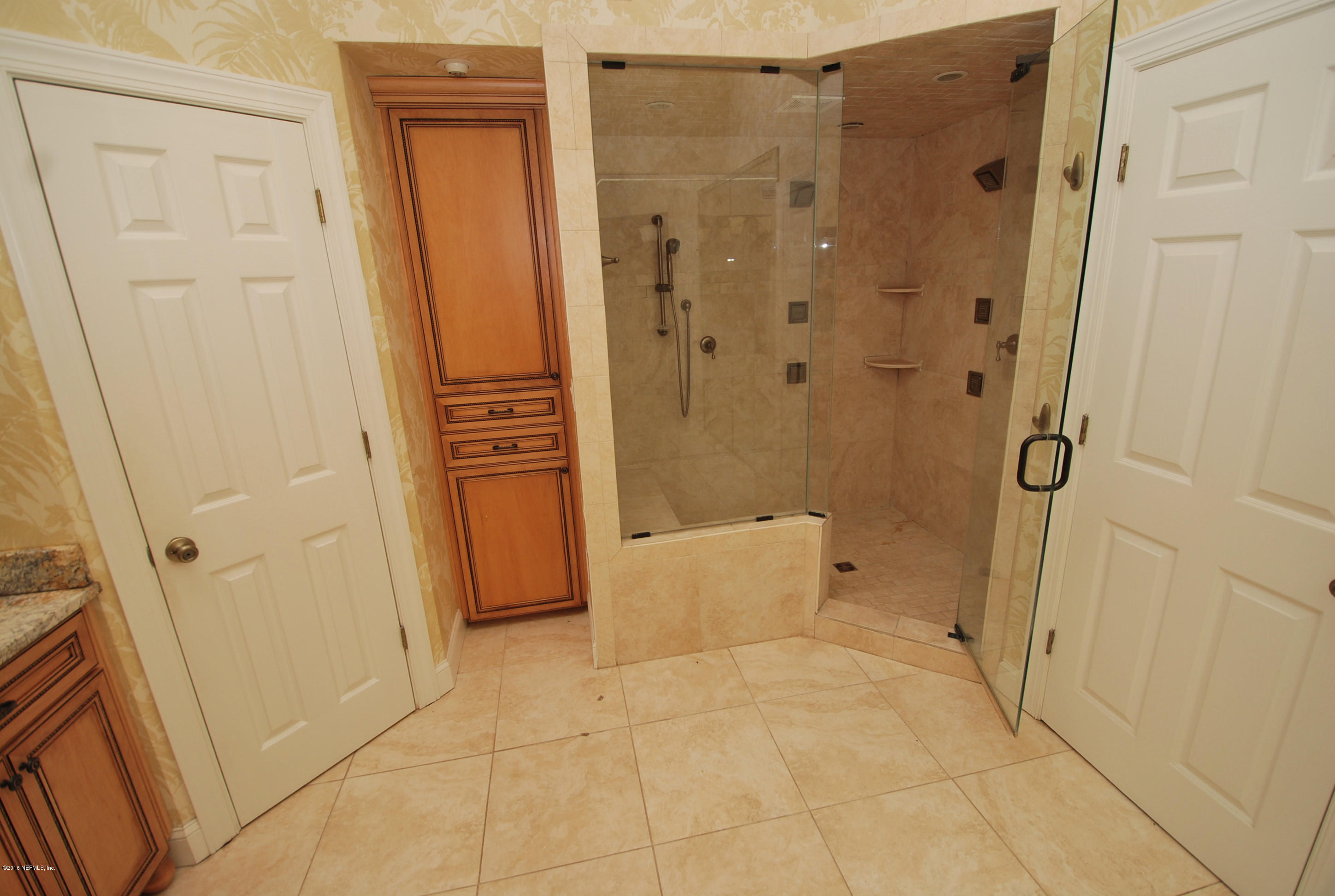 203 Bonnieview Road Fernandina Beach, FL 32034 - Photo 14 of 40 Masster Shower