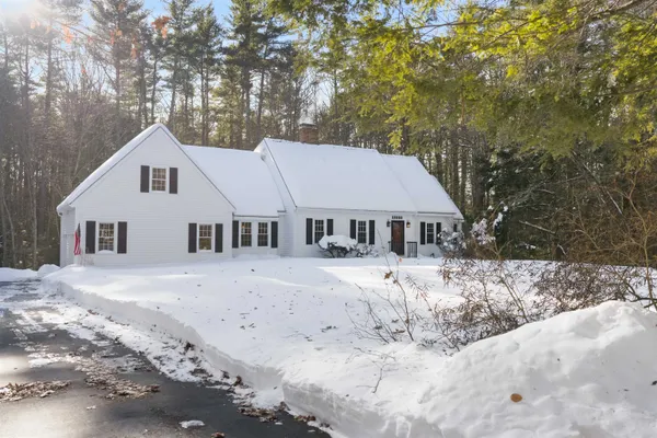 $800,000 | 5 Kelby Scott Way, Exeter, NH 03833