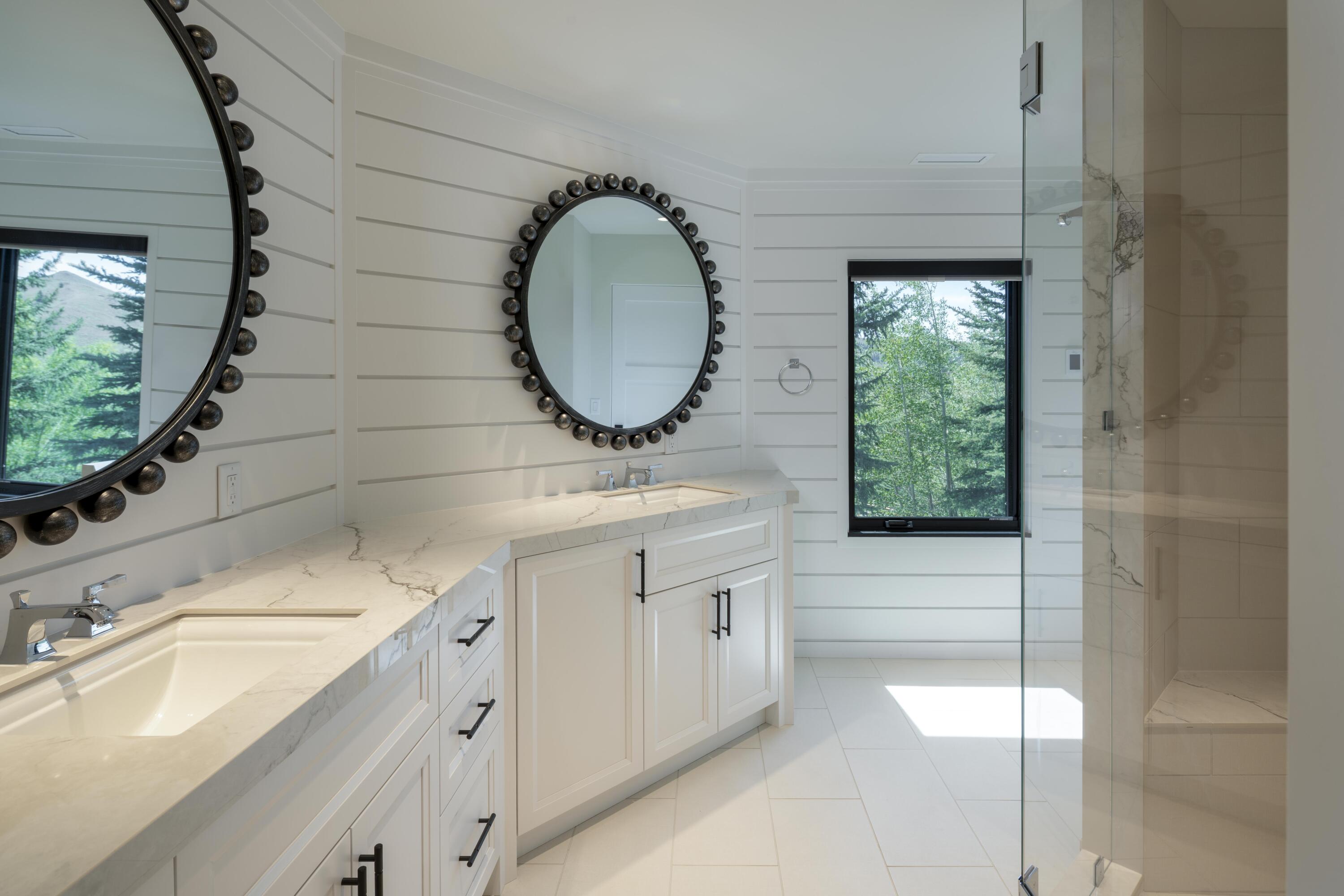 106 Blue Grouse Road Sun Valley, ID 83353 - Photo 27 of 41 Junior Suite Bathroom