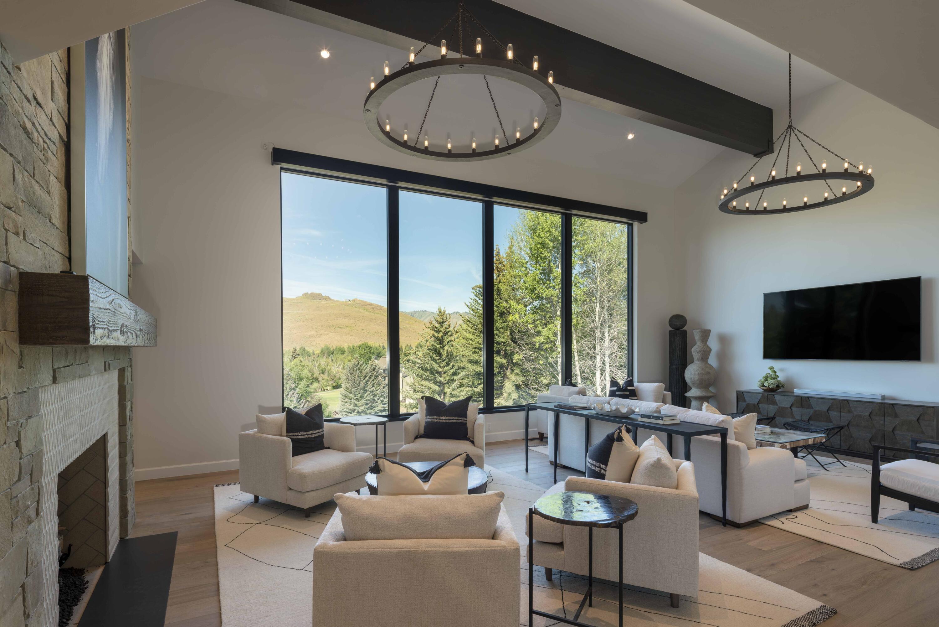 106 Blue Grouse Road Sun Valley, ID 83353 - Photo 6 of 41 Living Room